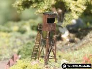 Art-Nr. 12009 - 2 Hochstände mit geschlossener Kabine